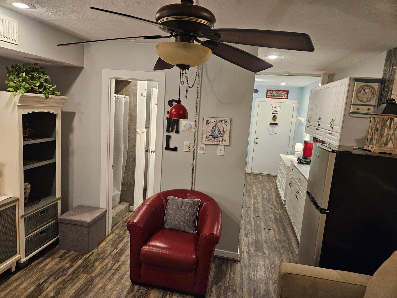 1085 Bluewater Dr #116, Moneta, Virginia image 5