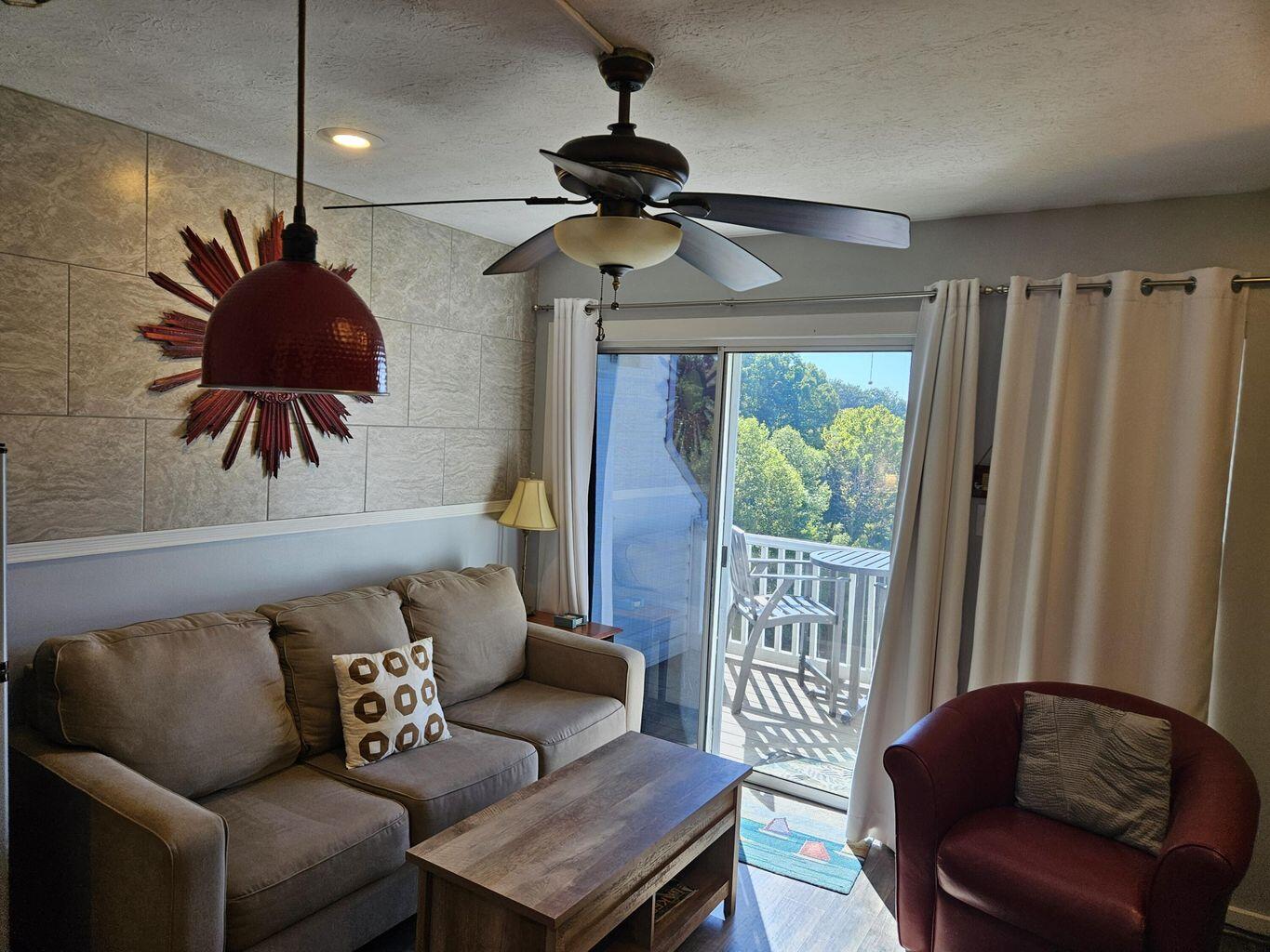 1085 Bluewater Dr #116, Moneta, Virginia image 7