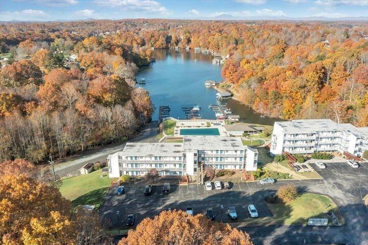 1085 Bluewater Dr #116, Moneta, Virginia image 32