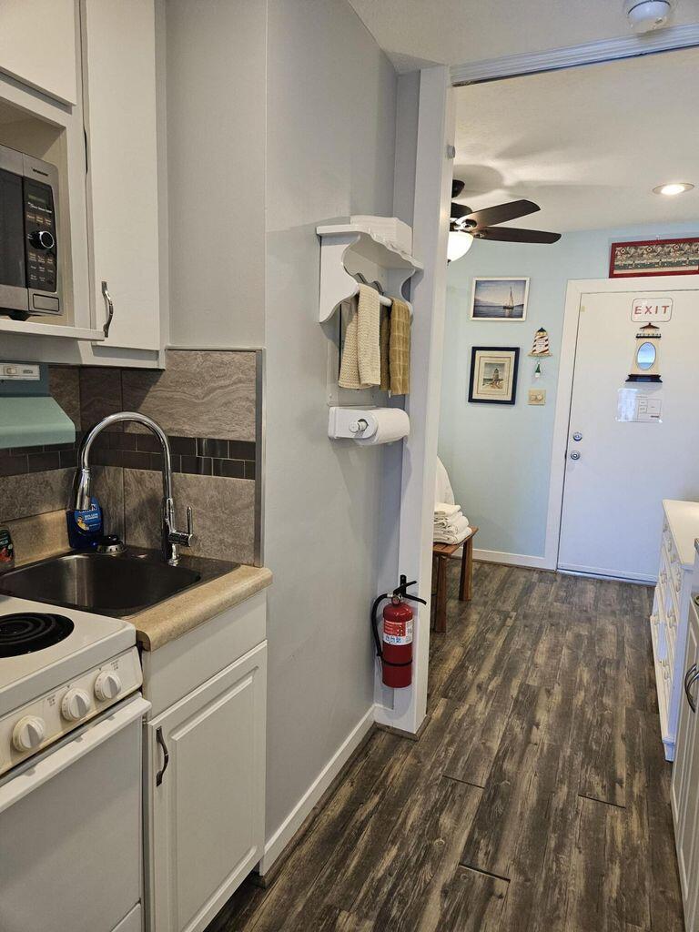 1085 Bluewater Dr #116, Moneta, Virginia image 15