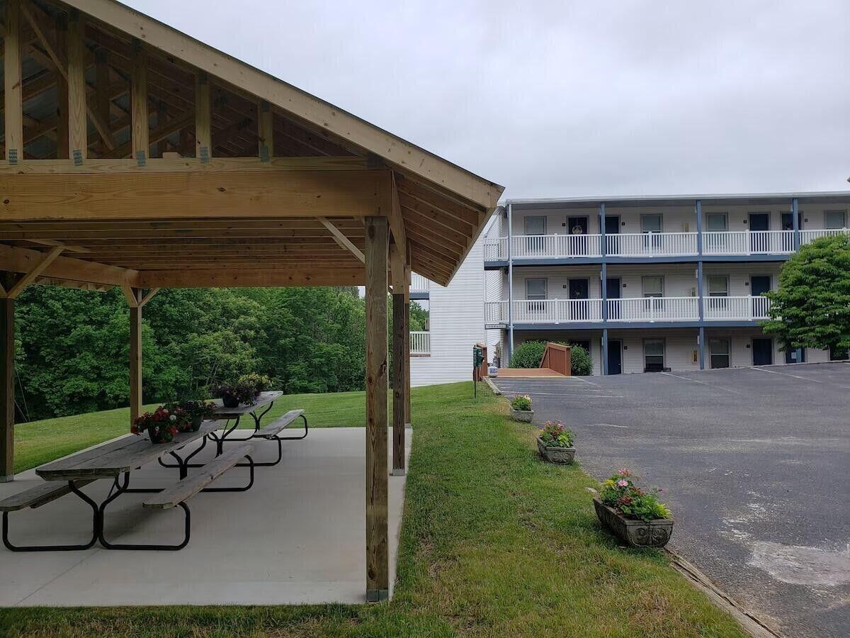 1085 Bluewater Dr #116, Moneta, Virginia image 46