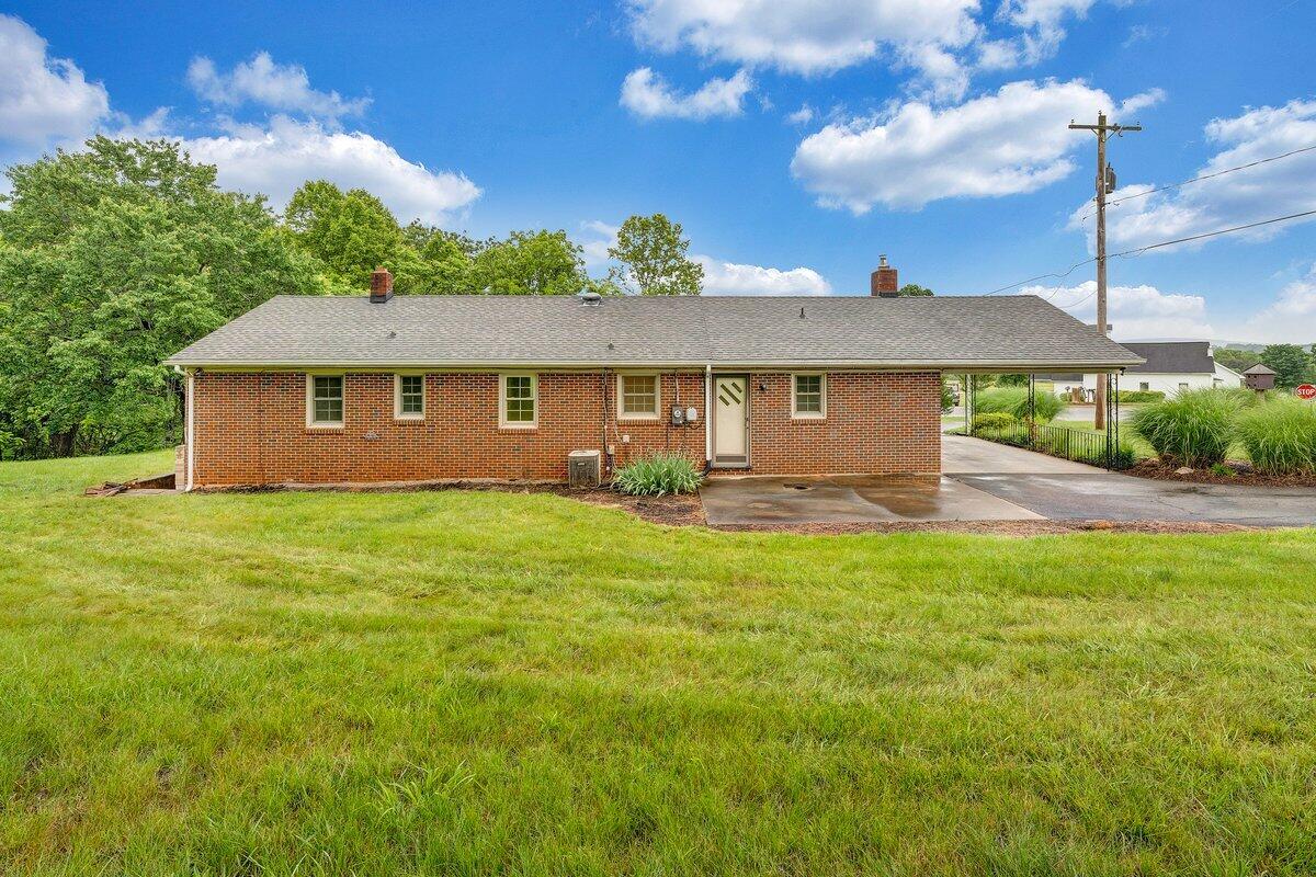 8 Crafts Church Rd, Glade Hill, Virginia image 4