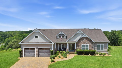 Homes For Sale - 191 Pine Watch Cir<br/> Moneta, VA 24121