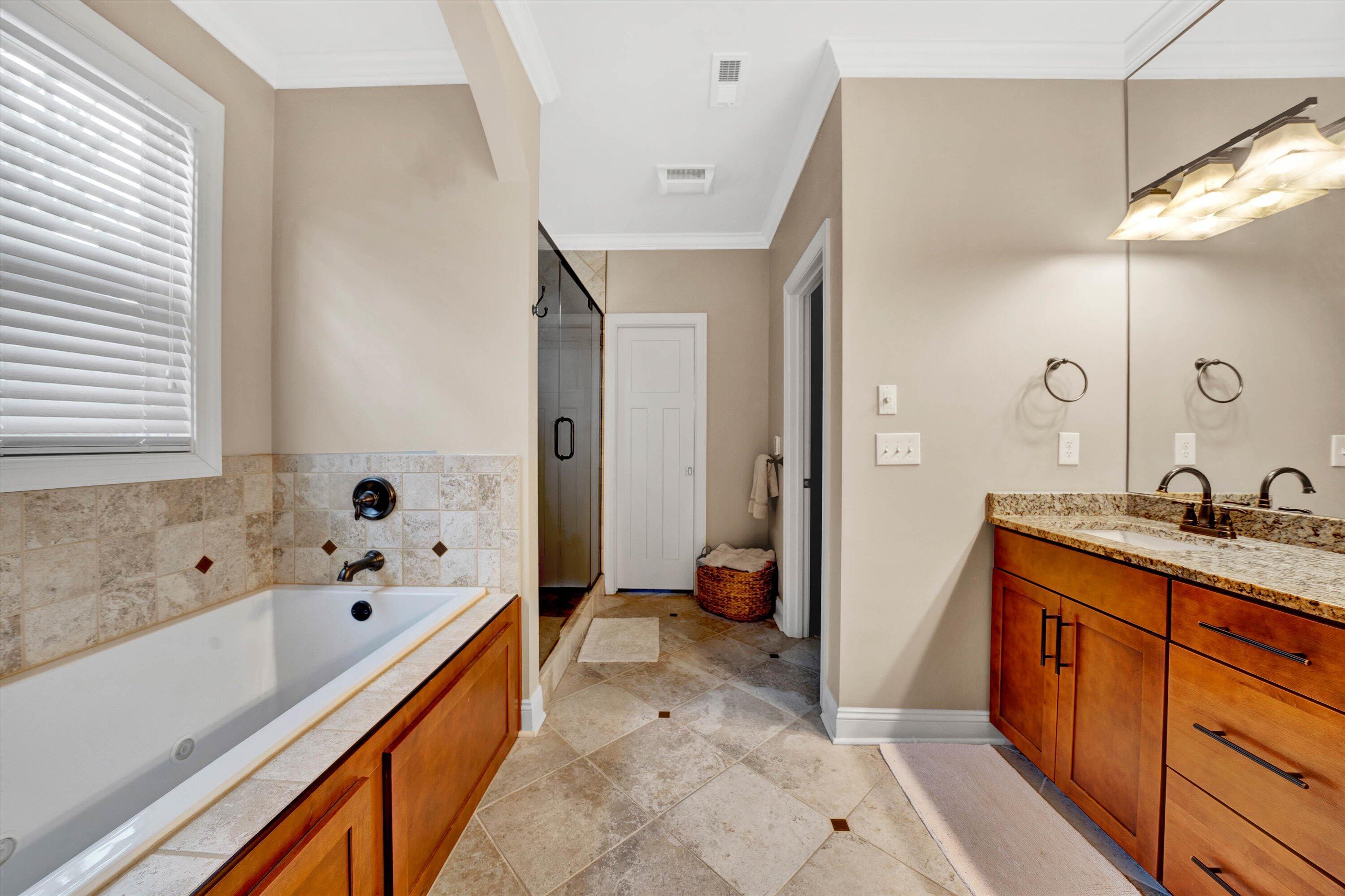 2491 Wolf Run, Vinton, Virginia image 39