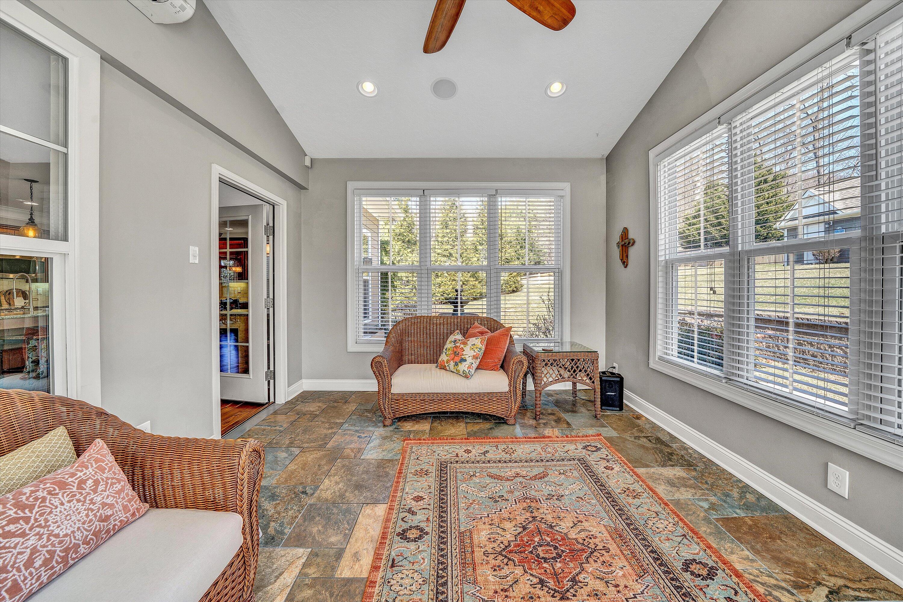 2491 Wolf Run, Vinton, Virginia image 34