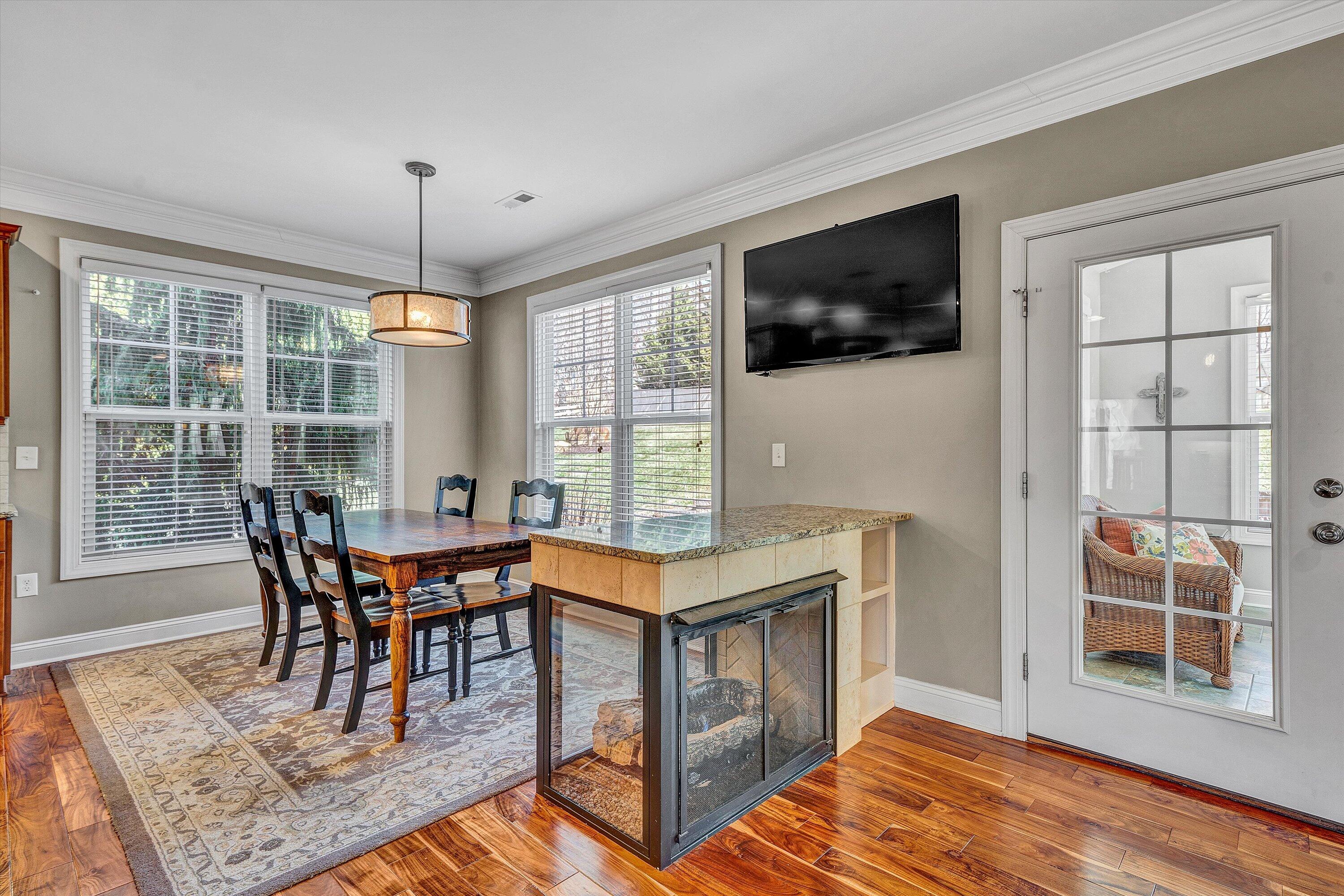 2491 Wolf Run, Vinton, Virginia image 31