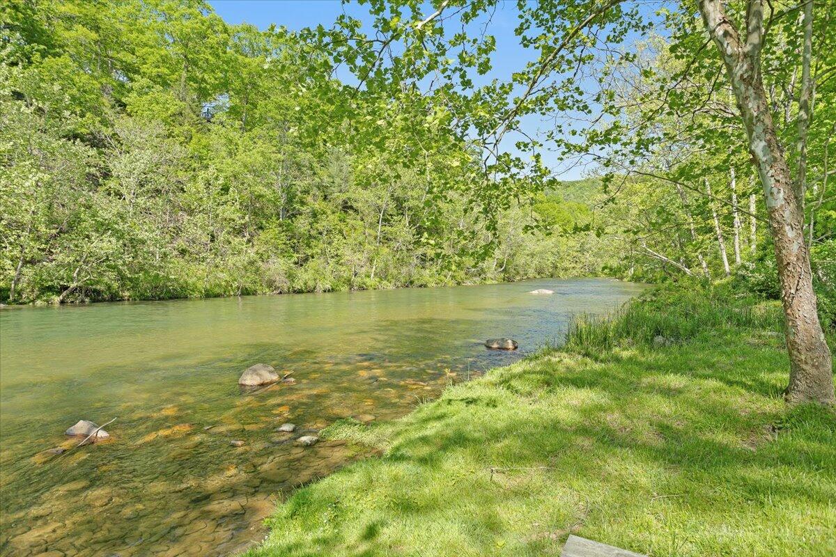 1606 Dunbrack Cir, Covington, Virginia image 5