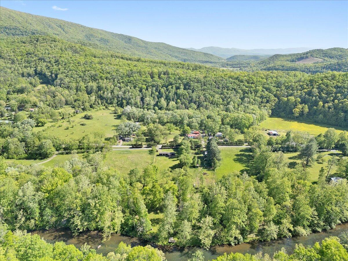 1606 Dunbrack Cir, Covington, Virginia image 2