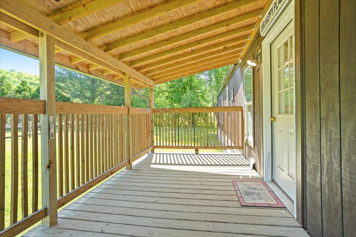 1606 Dunbrack Cir, Covington, Virginia image 16