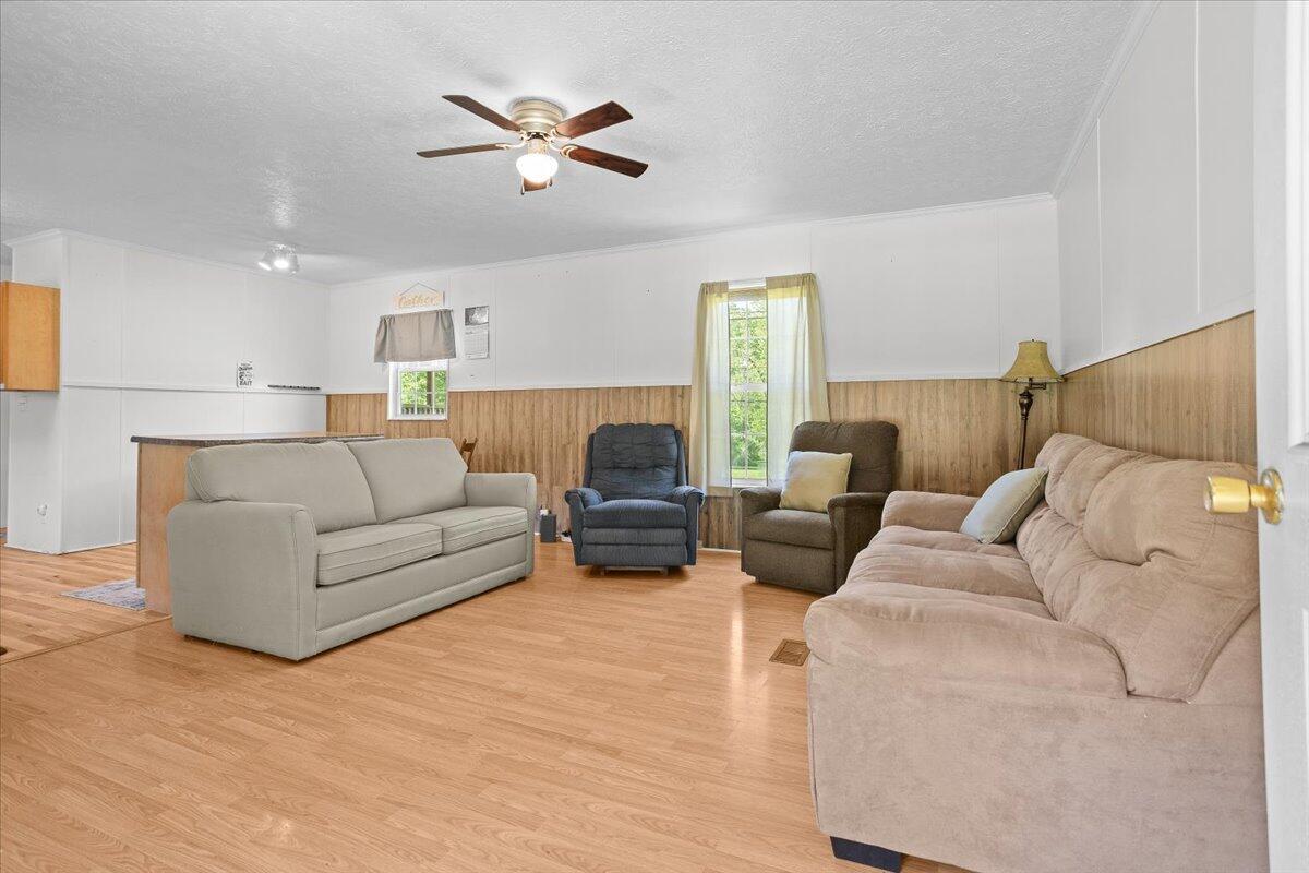 1606 Dunbrack Cir, Covington, Virginia image 18