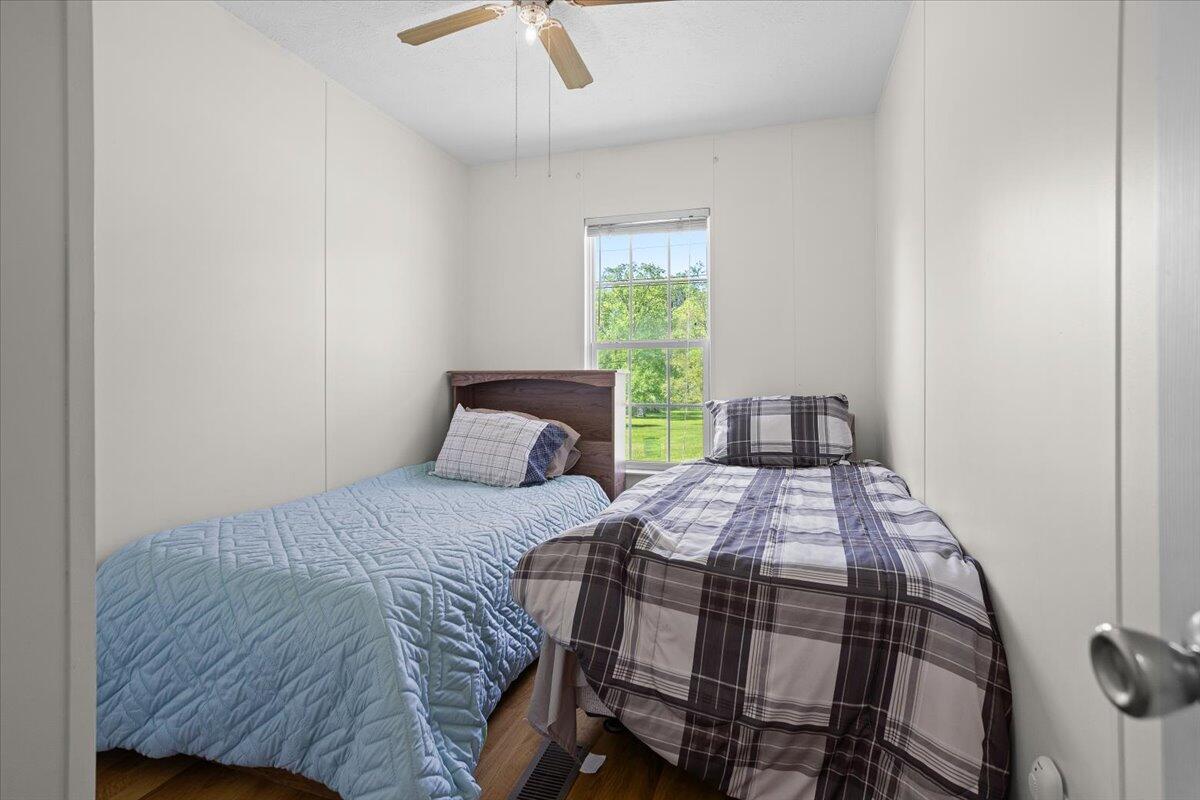 1606 Dunbrack Cir, Covington, Virginia image 33