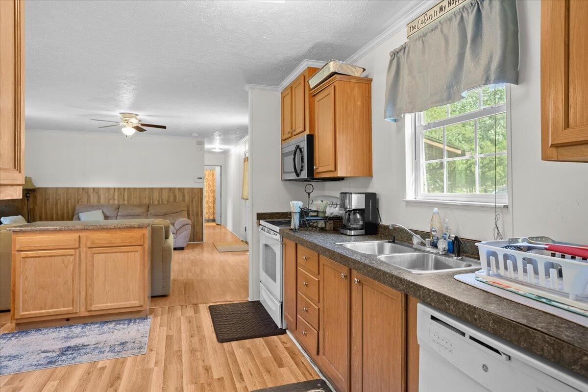 1606 Dunbrack Cir, Covington, Virginia image 24