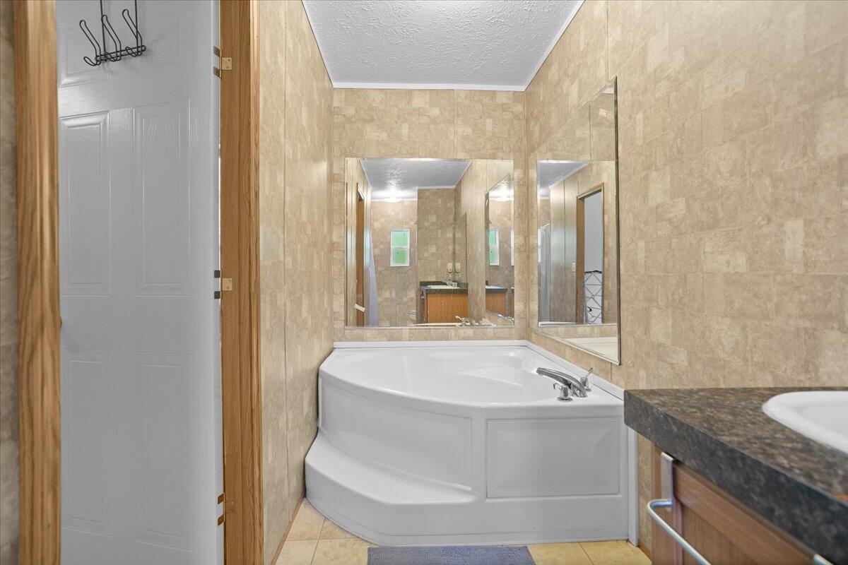 1606 Dunbrack Cir, Covington, Virginia image 31