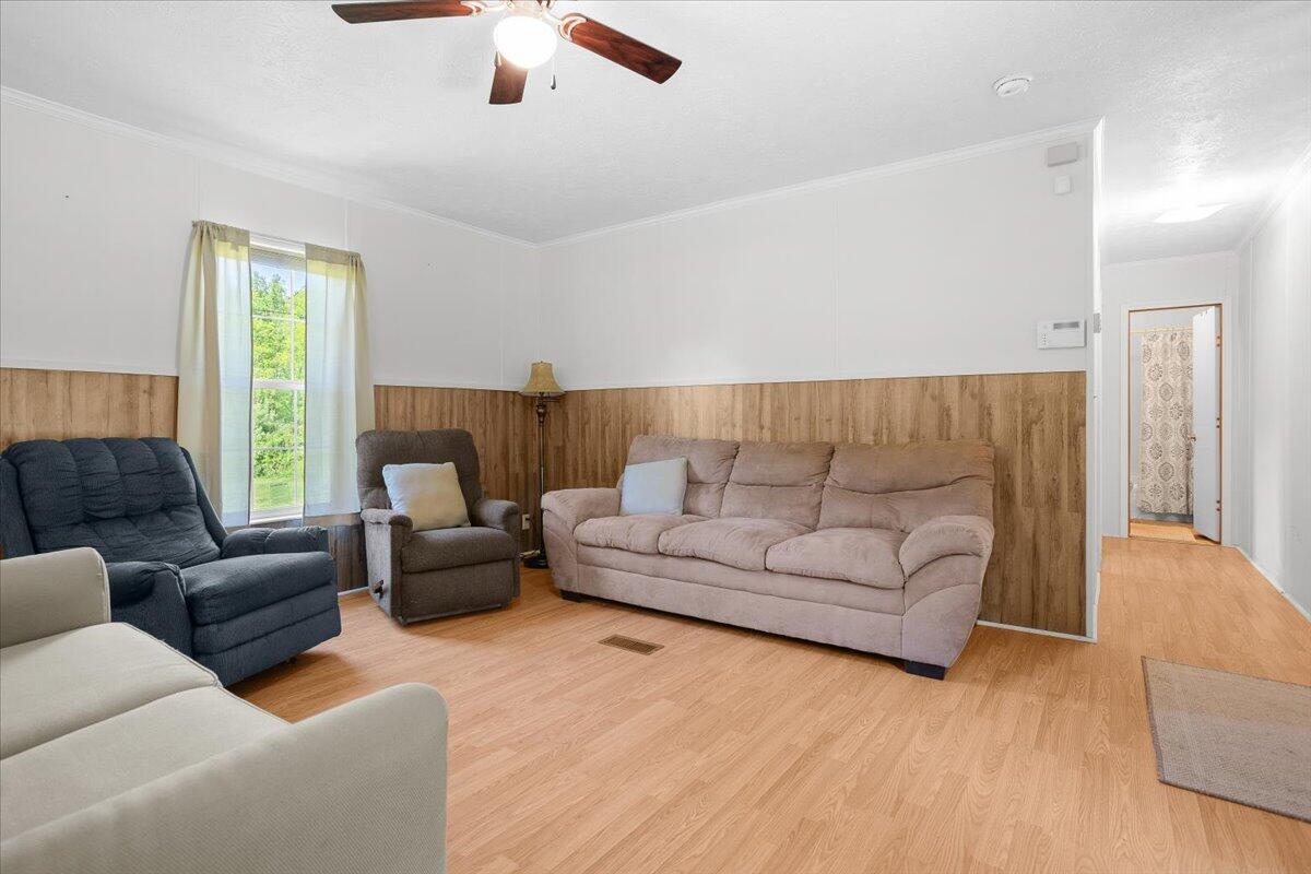 1606 Dunbrack Cir, Covington, Virginia image 19