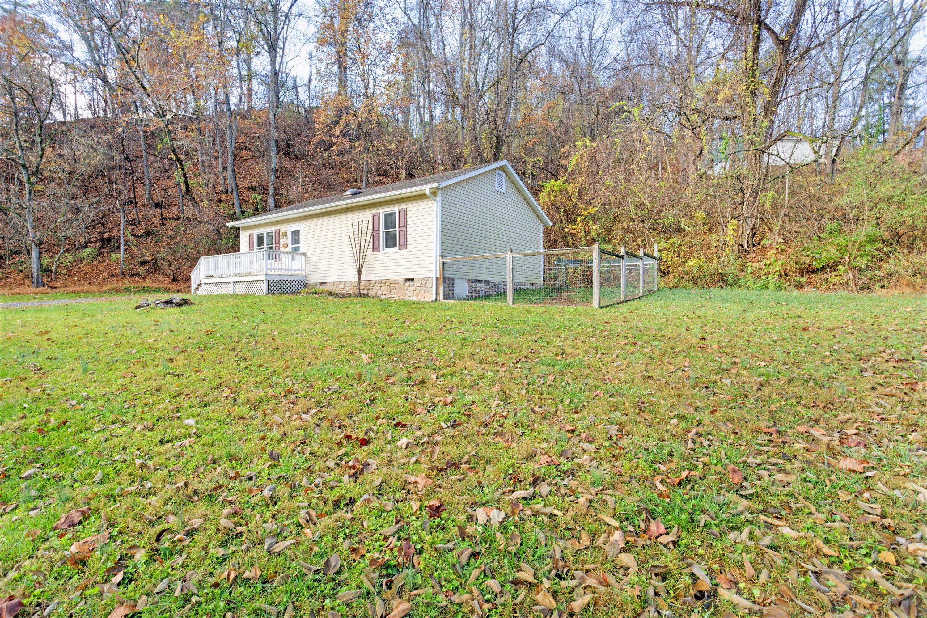 7565 Old Bent Mountain Rd, Roanoke, Virginia image 3