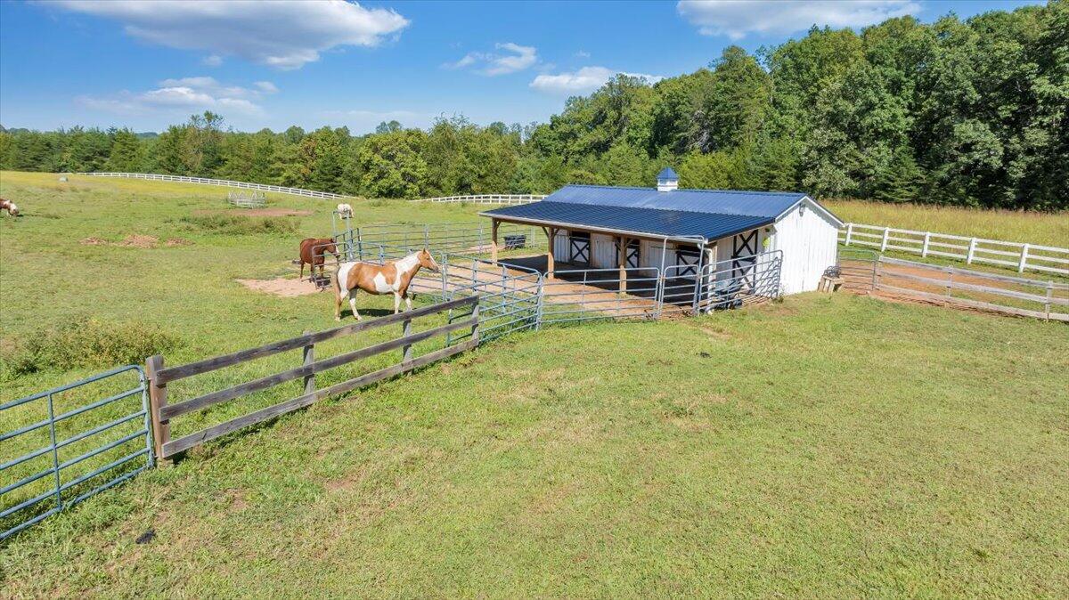 Mallard Point Rd, Wirtz, Virginia image 9