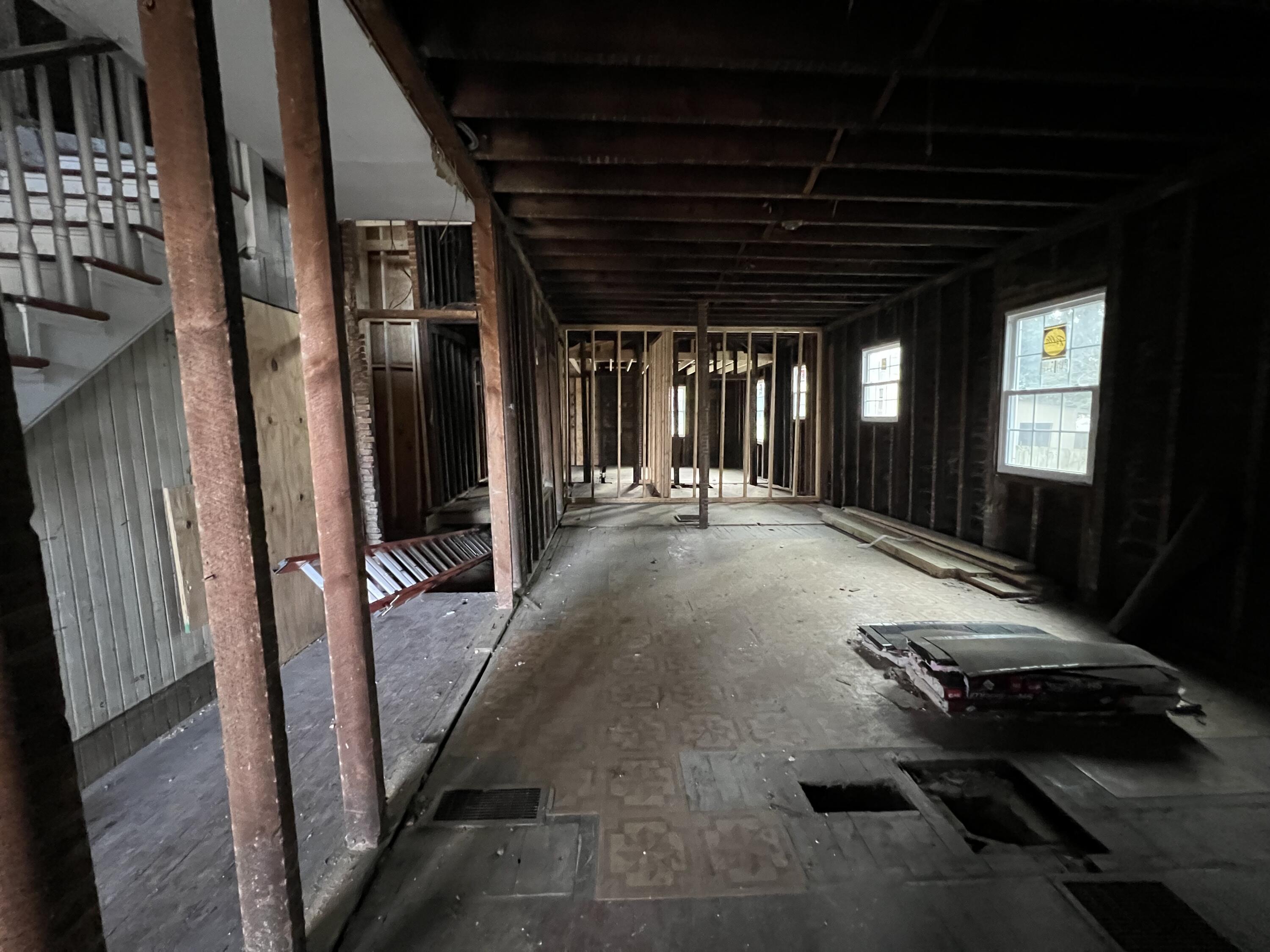 Roanoke, Virginia 24016, United States, 4 Bedrooms Bedrooms, ,3 BathroomsBathrooms,Residential,Pending,38031