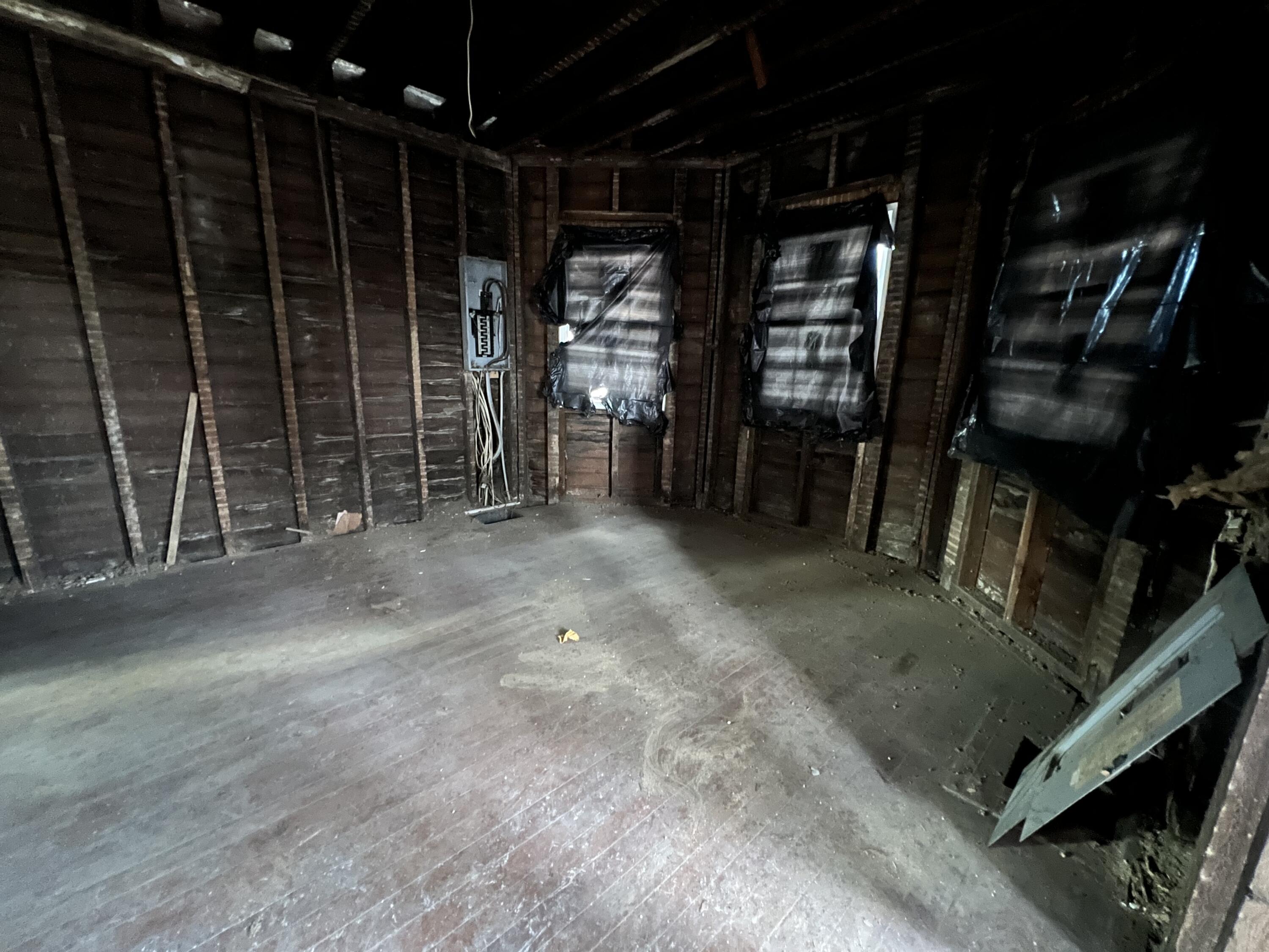 Roanoke, Virginia 24016, United States, 4 Bedrooms Bedrooms, ,3 BathroomsBathrooms,Residential,Pending,38031