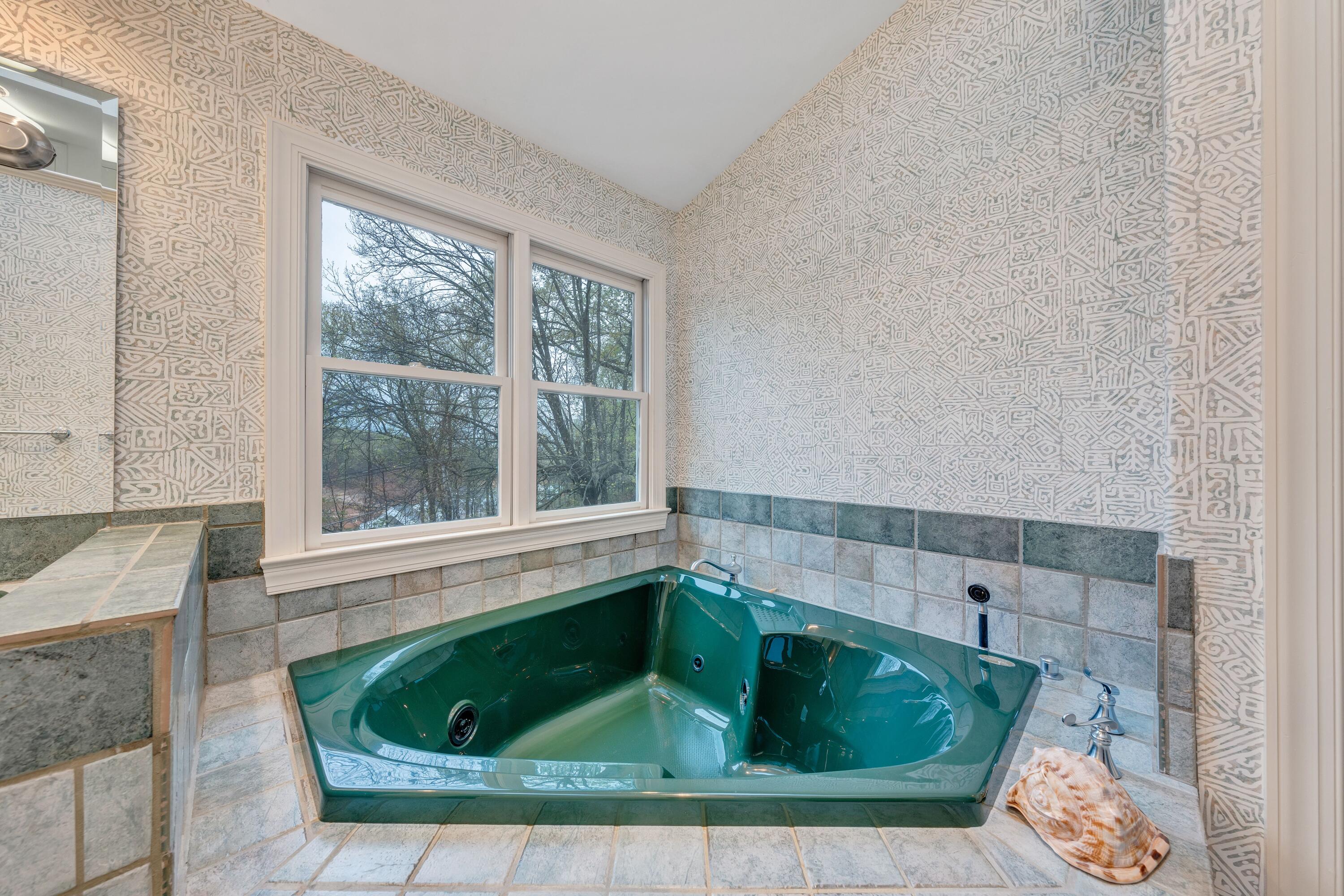 3649 Peakwood Dr, Roanoke, Virginia image 41