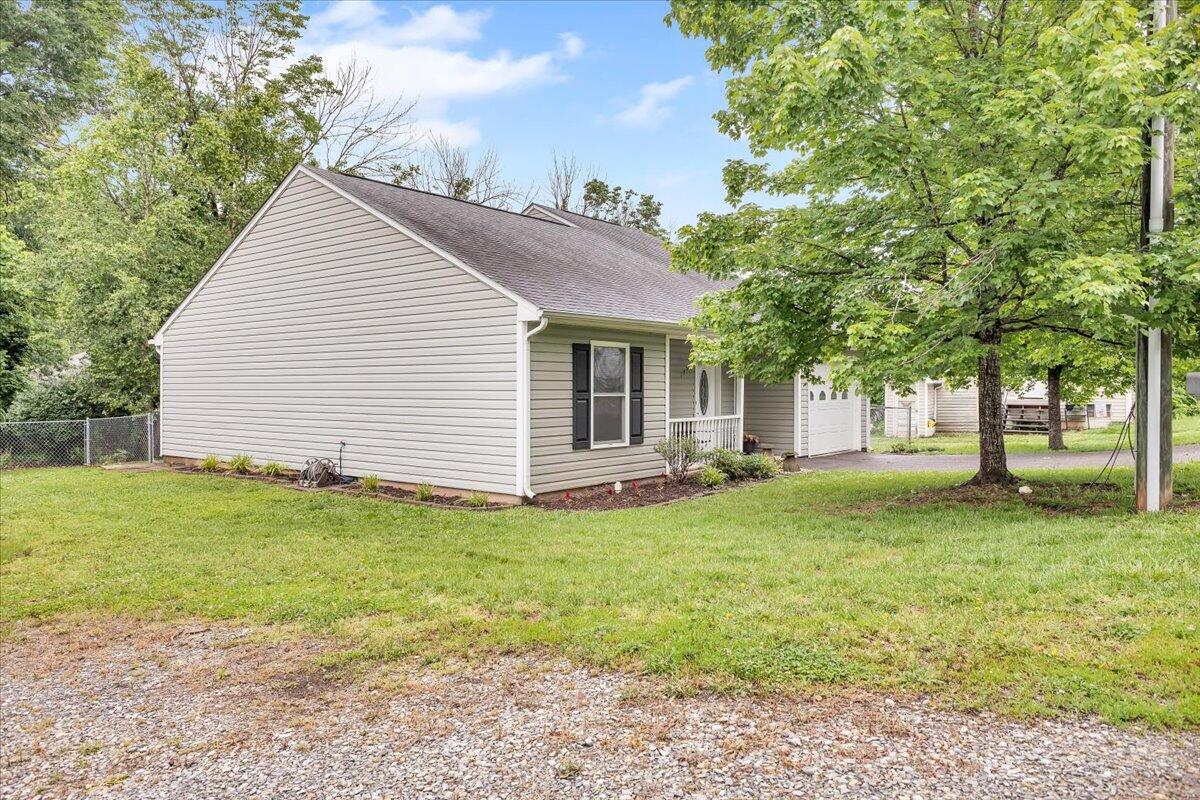 1359 Brooks Ave, Roanoke, Virginia image 3