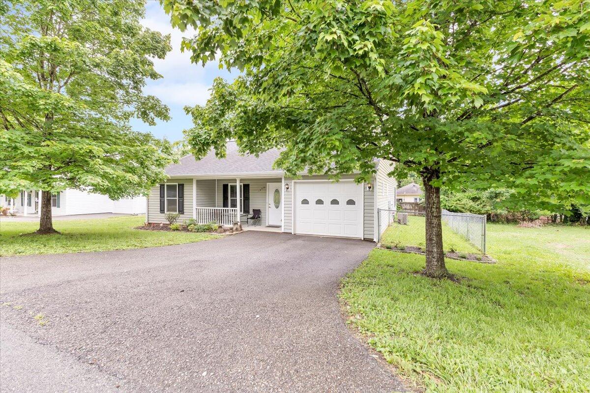 1359 Brooks Ave, Roanoke, Virginia image 2