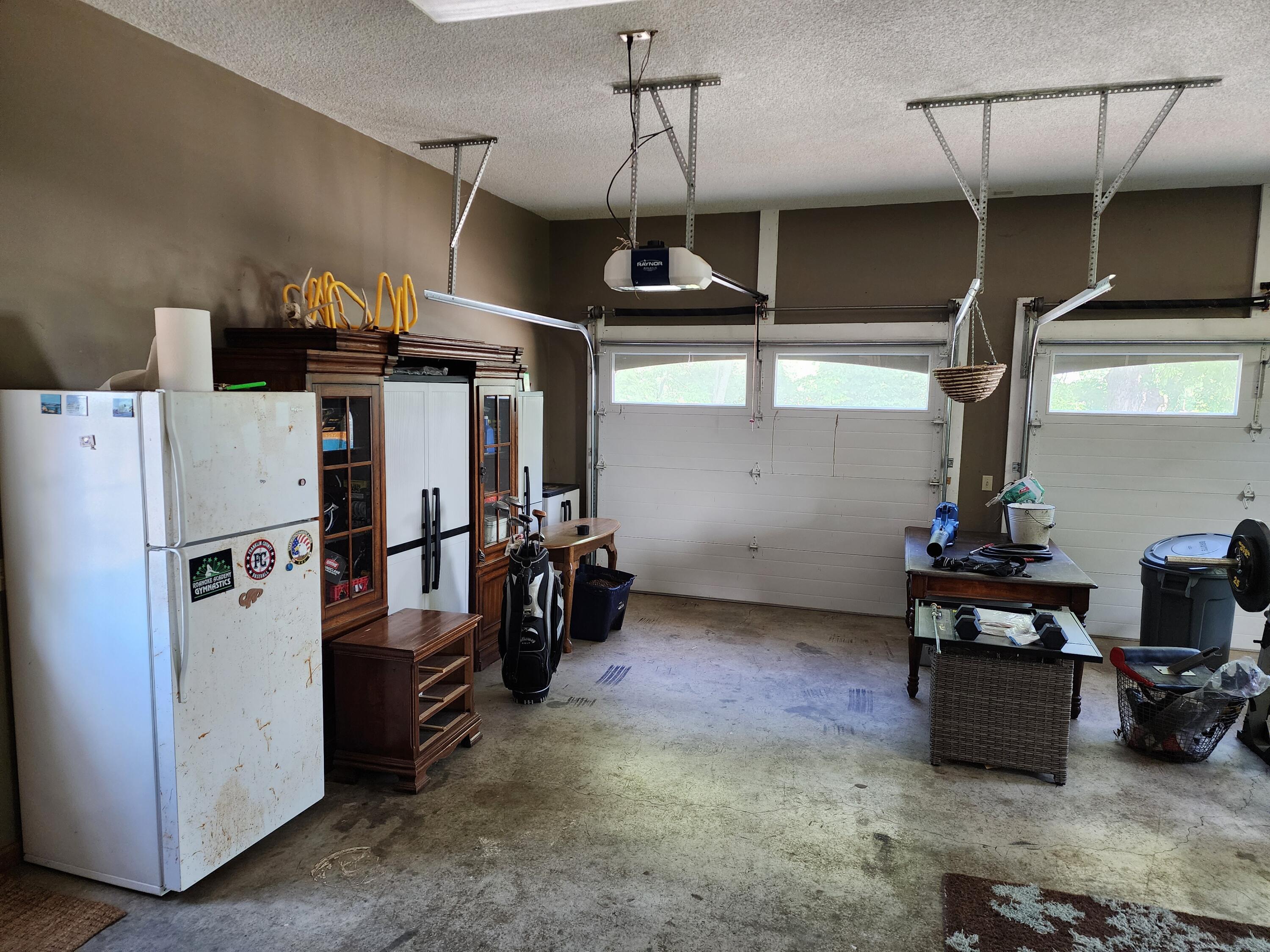 Rocky Mount, Virginia 24151, United States, 4 Bedrooms Bedrooms, ,4 BathroomsBathrooms,Residential,Active,202015