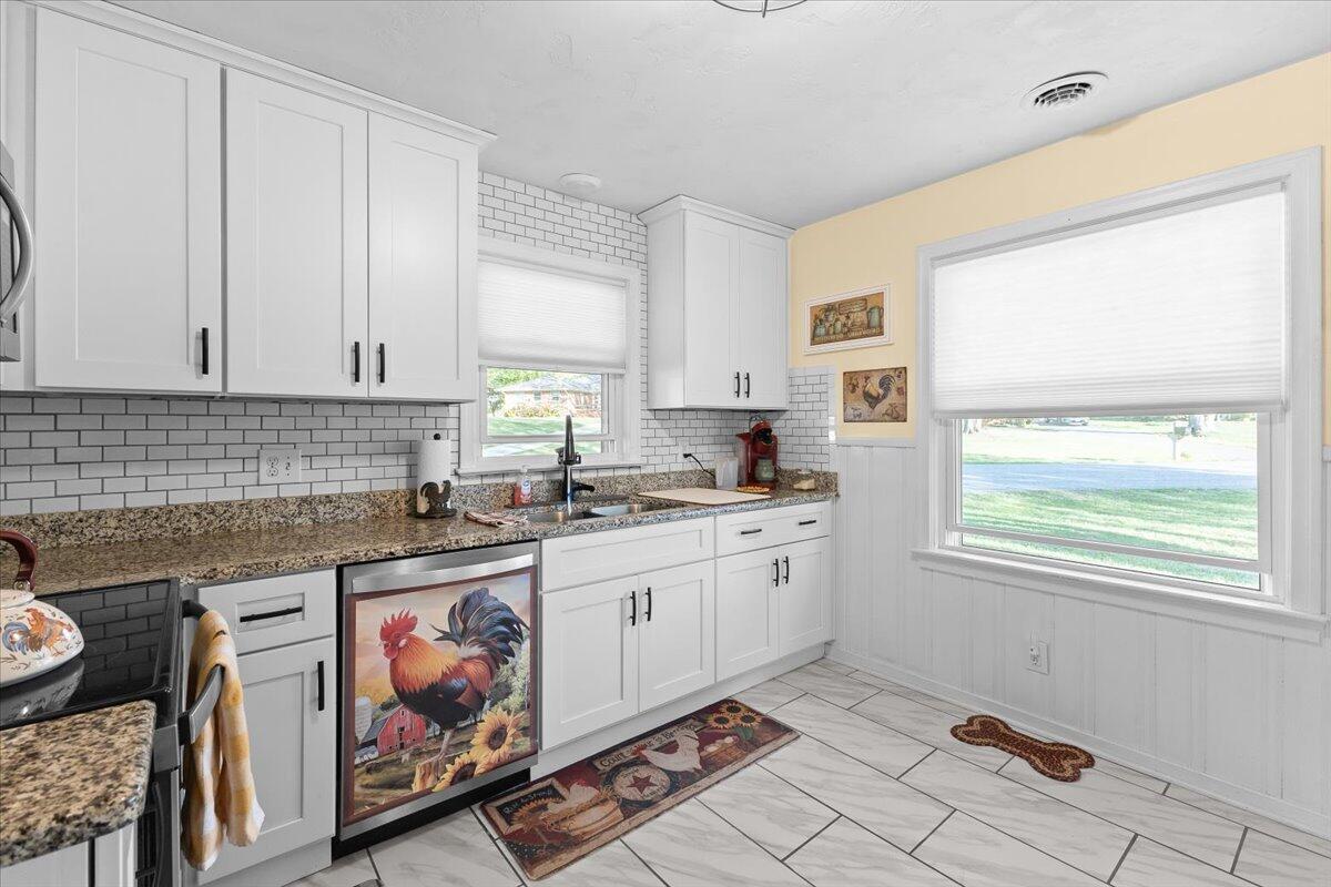 151 James River Ter, Buchanan, Virginia image 14