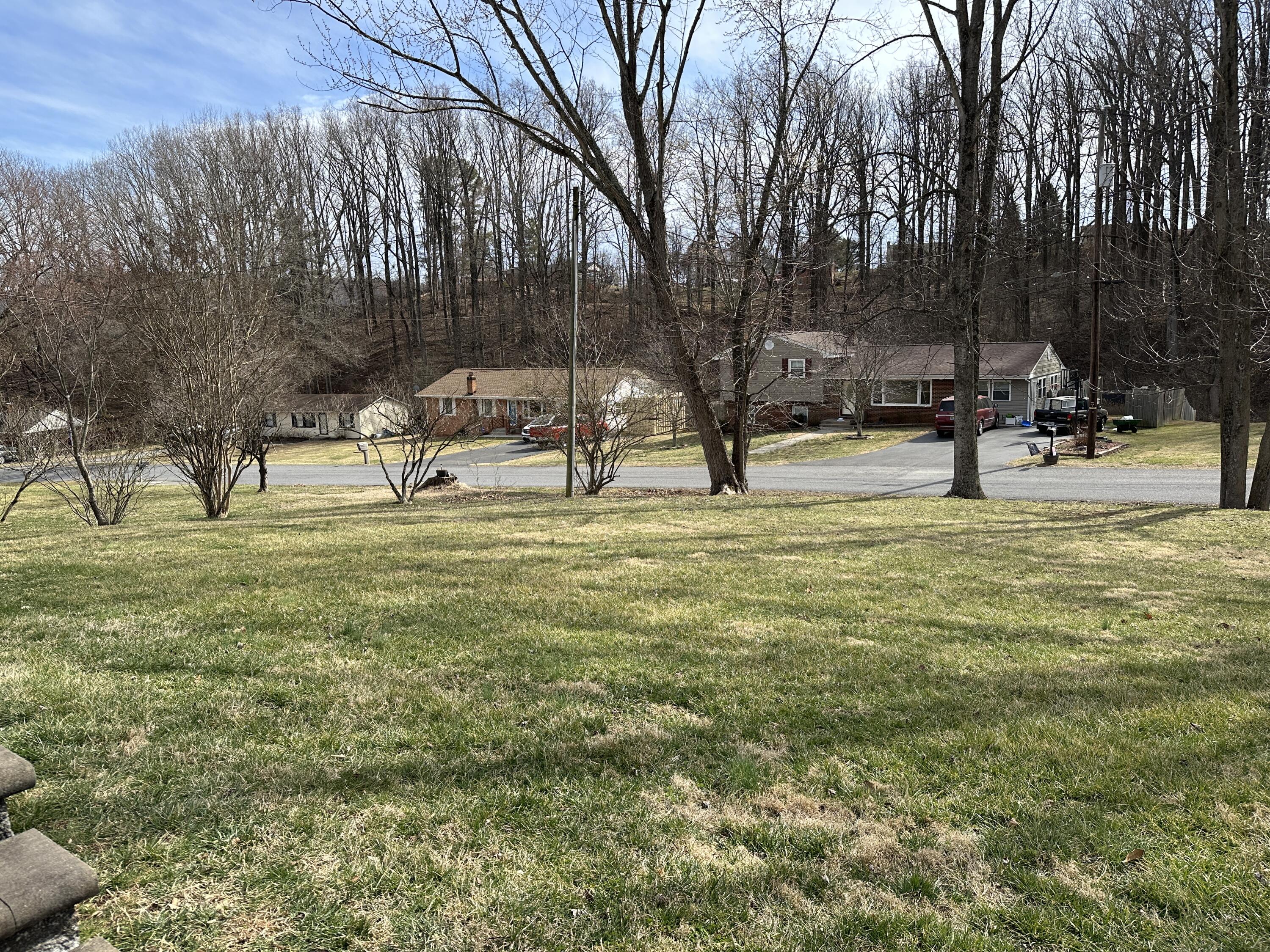100 Beachview Ln, Troutville, Virginia image 5