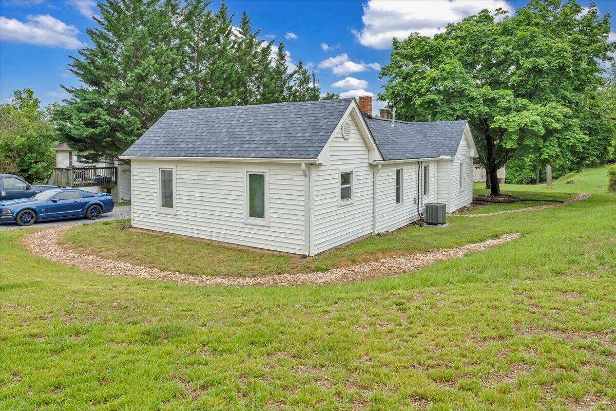 776 Camp North Rd, Salem, Virginia image 29