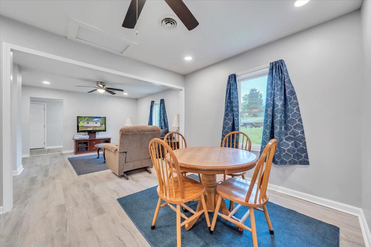 776 Camp North Rd, Salem, Virginia image 11