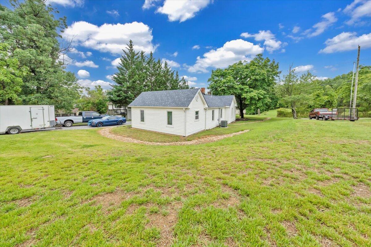 776 Camp North Rd, Salem, Virginia image 30