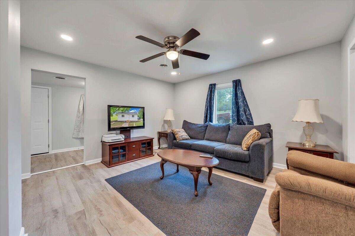 776 Camp North Rd, Salem, Virginia image 7