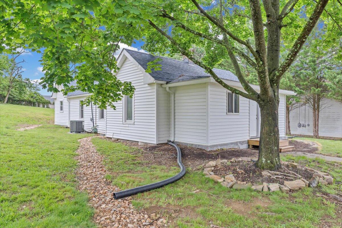 776 Camp North Rd, Salem, Virginia image 31