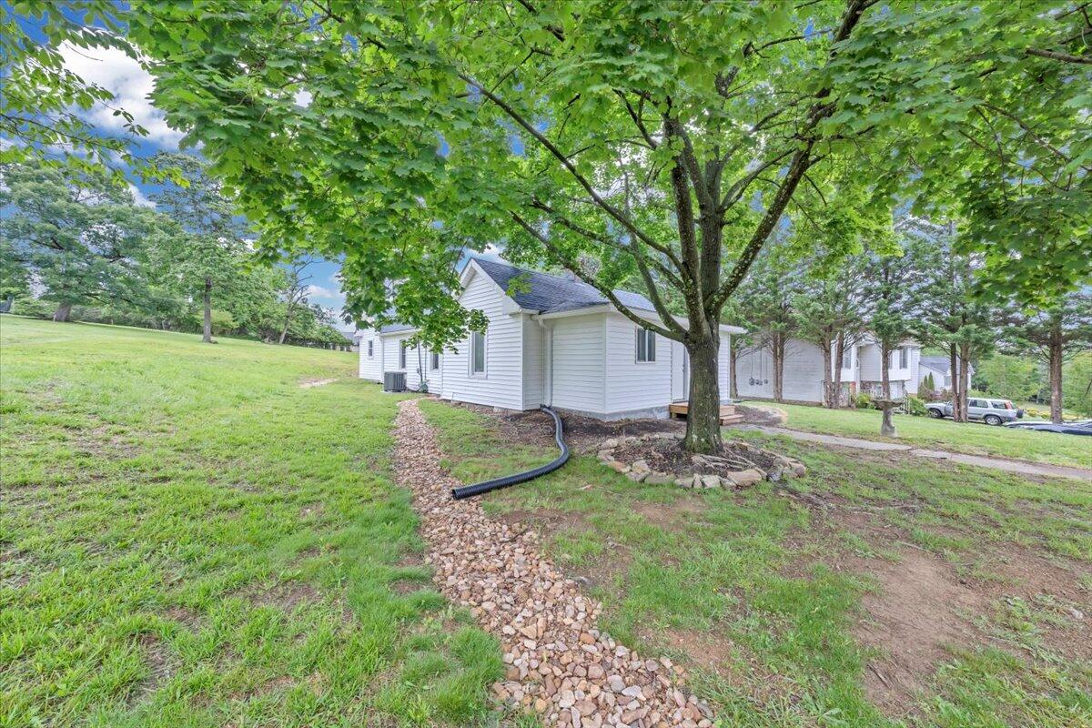 776 Camp North Rd, Salem, Virginia image 32