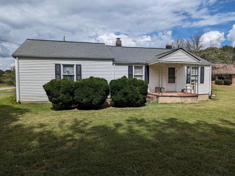 Homes For Sale - 1731 Ball Park Rd<br/> Franklin County, Rocky Mount, VA 24151