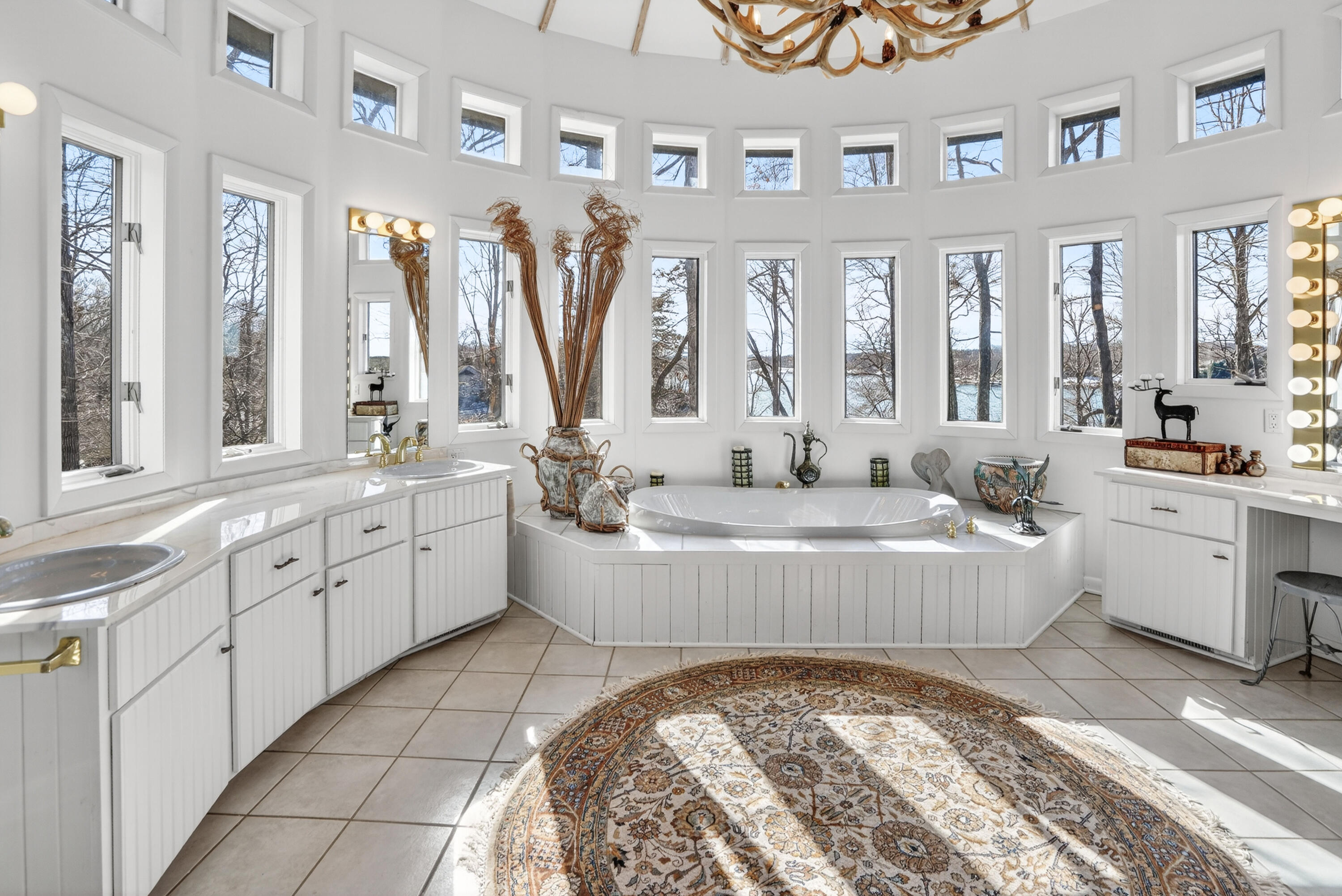 Moneta, Virginia, 24121, United States, 3 Bedrooms Bedrooms, ,3 BathroomsBathrooms,Residential,Active,2017517