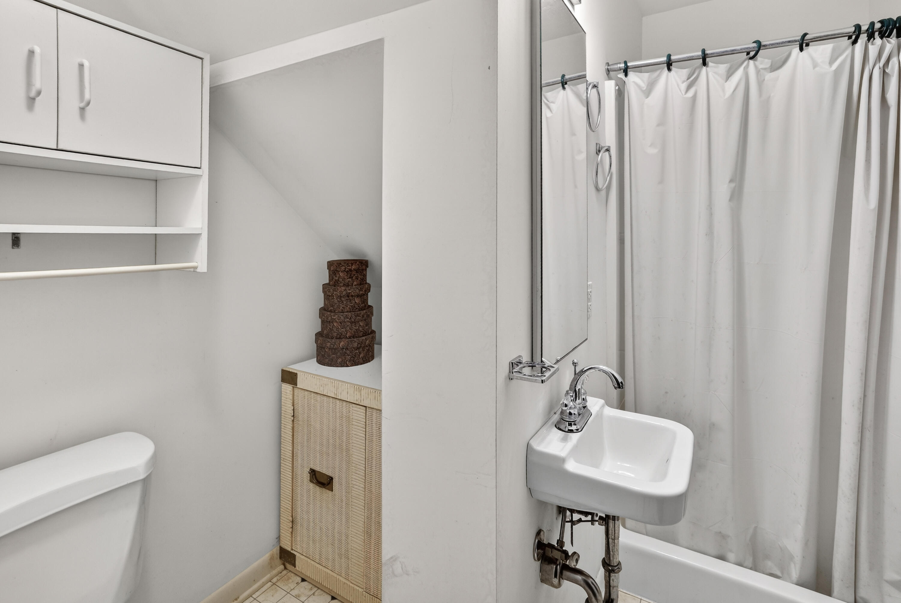 Moneta, Virginia, 24121, United States, 3 Bedrooms Bedrooms, ,3 BathroomsBathrooms,Residential,Active,2017517