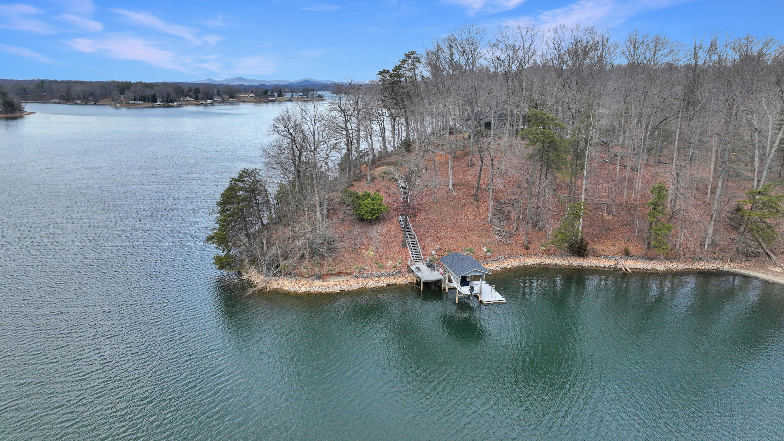 Moneta, Virginia, 24121, United States, 3 Bedrooms Bedrooms, ,3 BathroomsBathrooms,Residential,Active,2017517