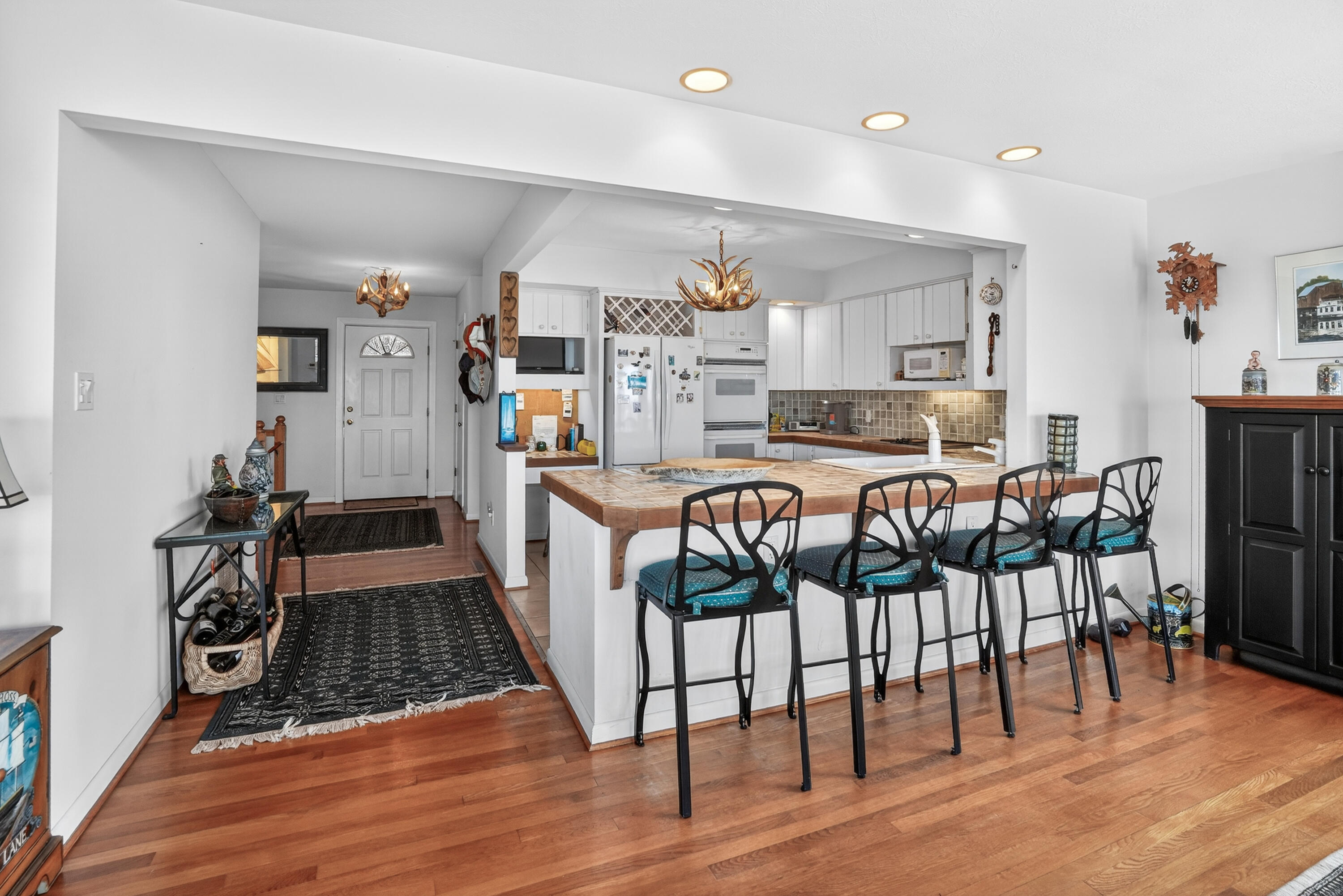 Moneta, Virginia, 24121, United States, 3 Bedrooms Bedrooms, ,3 BathroomsBathrooms,Residential,Active,2017517