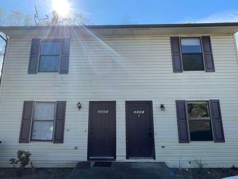 Multifamily For Rent - 2221 Eastgate Ave<br/> Roanoke, VA 24012