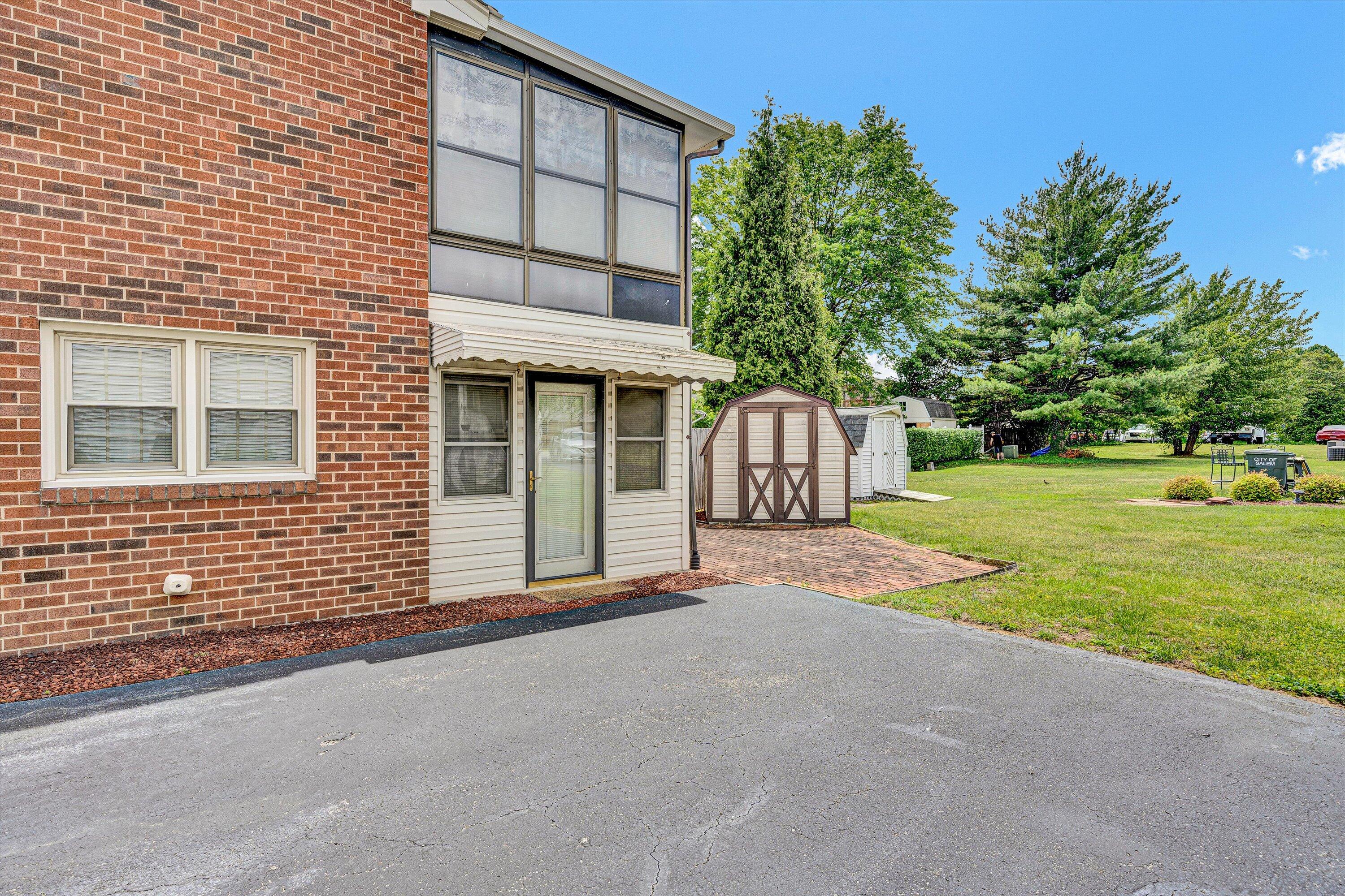 1308 Parkdale Manor Dr, Salem, Virginia image 23