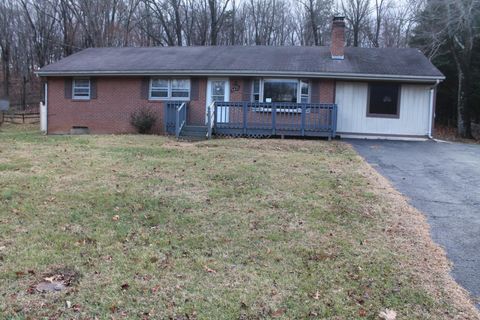 Homes For Sale - 5421 Yale Dr<br/> Salem, VA 24153