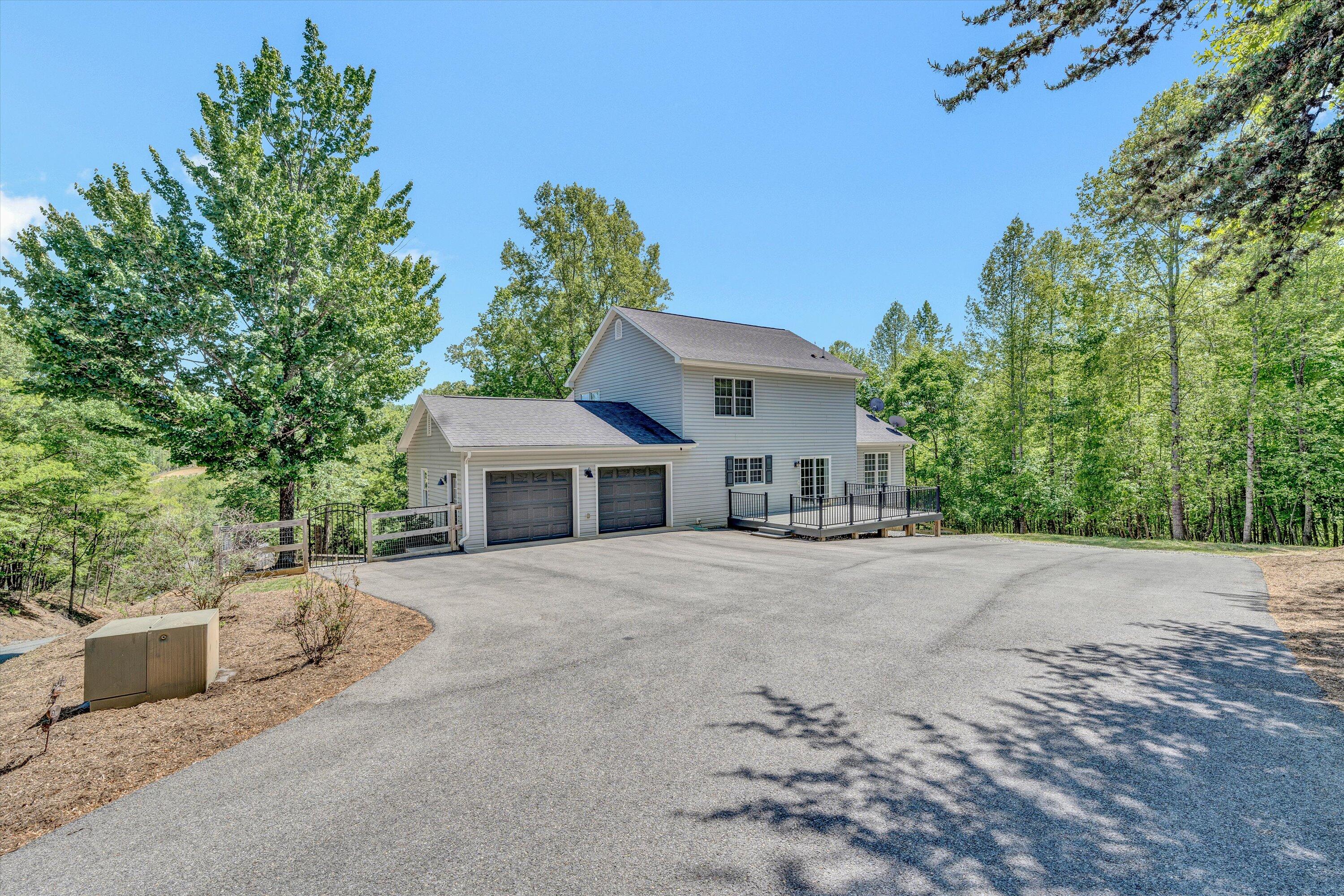 61 Cove Side Ln, Moneta, Virginia image 47
