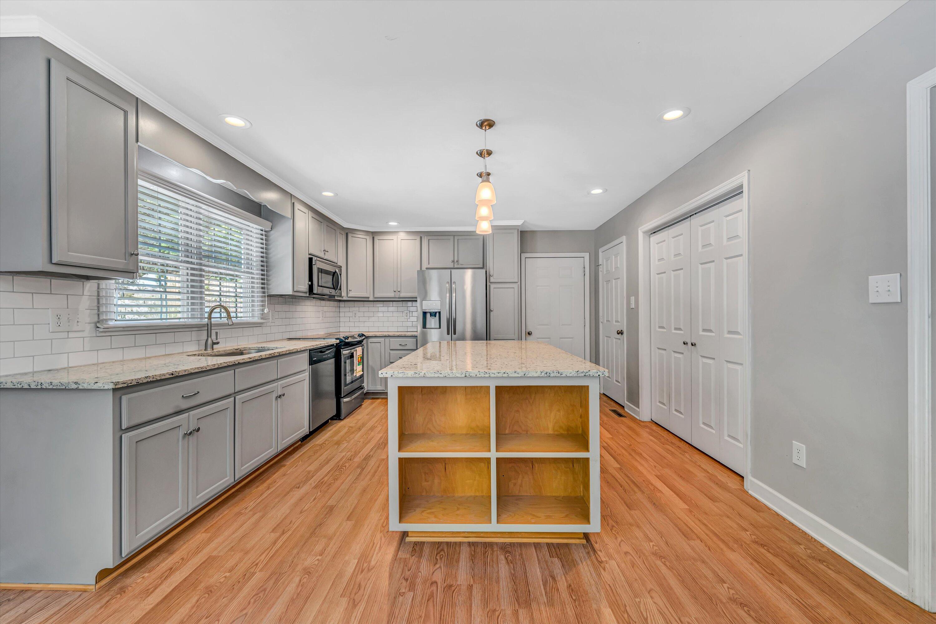 61 Cove Side Ln, Moneta, Virginia image 11