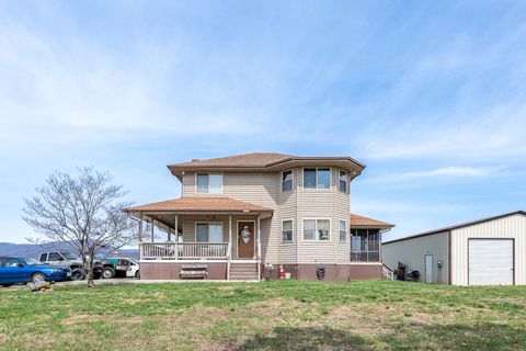 Photo of 1925 Forbes Mill RD, Bedford, VA 24523 (MLS # 926005)