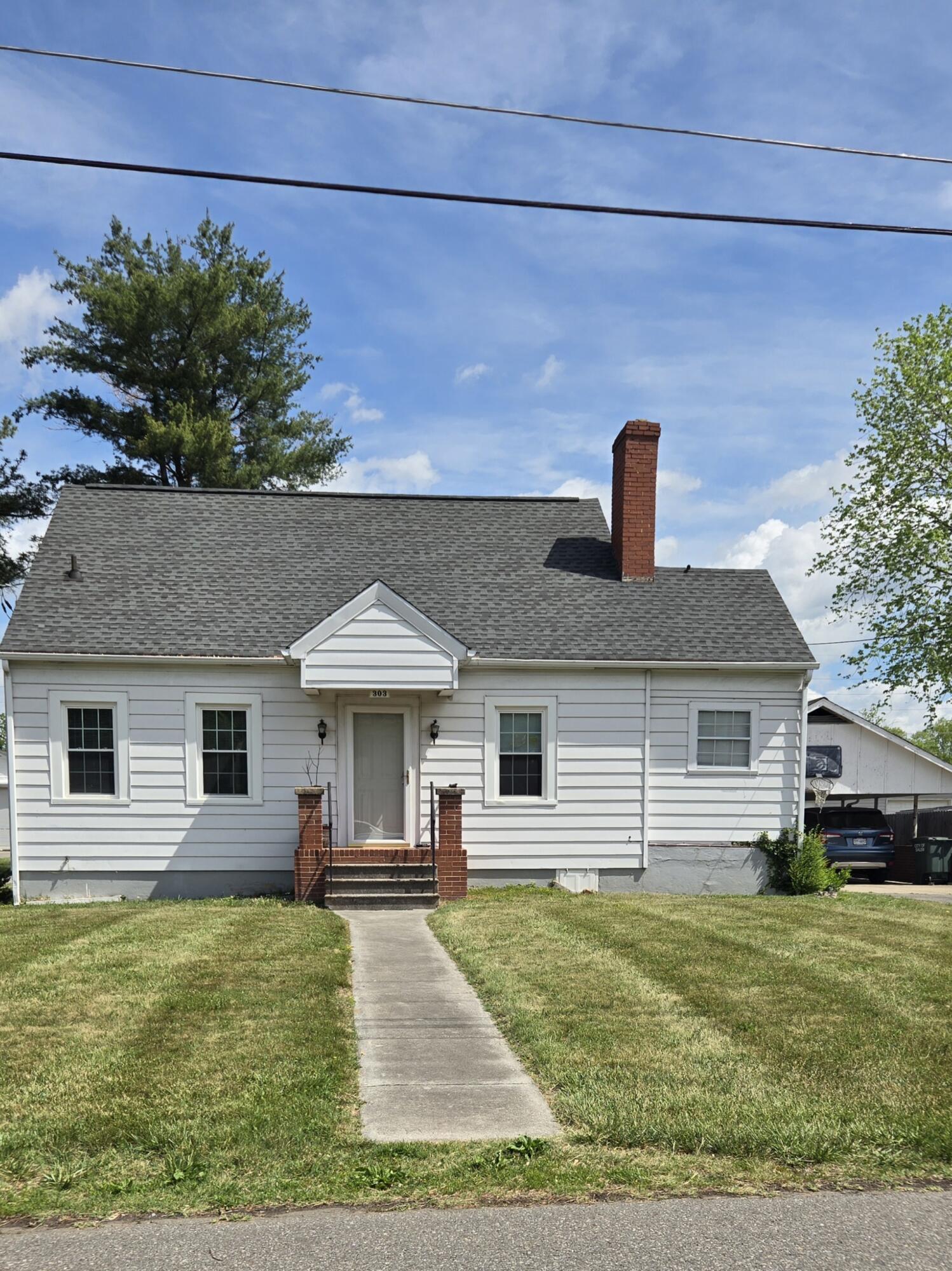 303 Riverland Dr, Salem, Virginia image 1