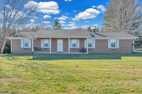 Condo For Sale - 397 Commonwealth Rd<br/> Galax, VA 24333