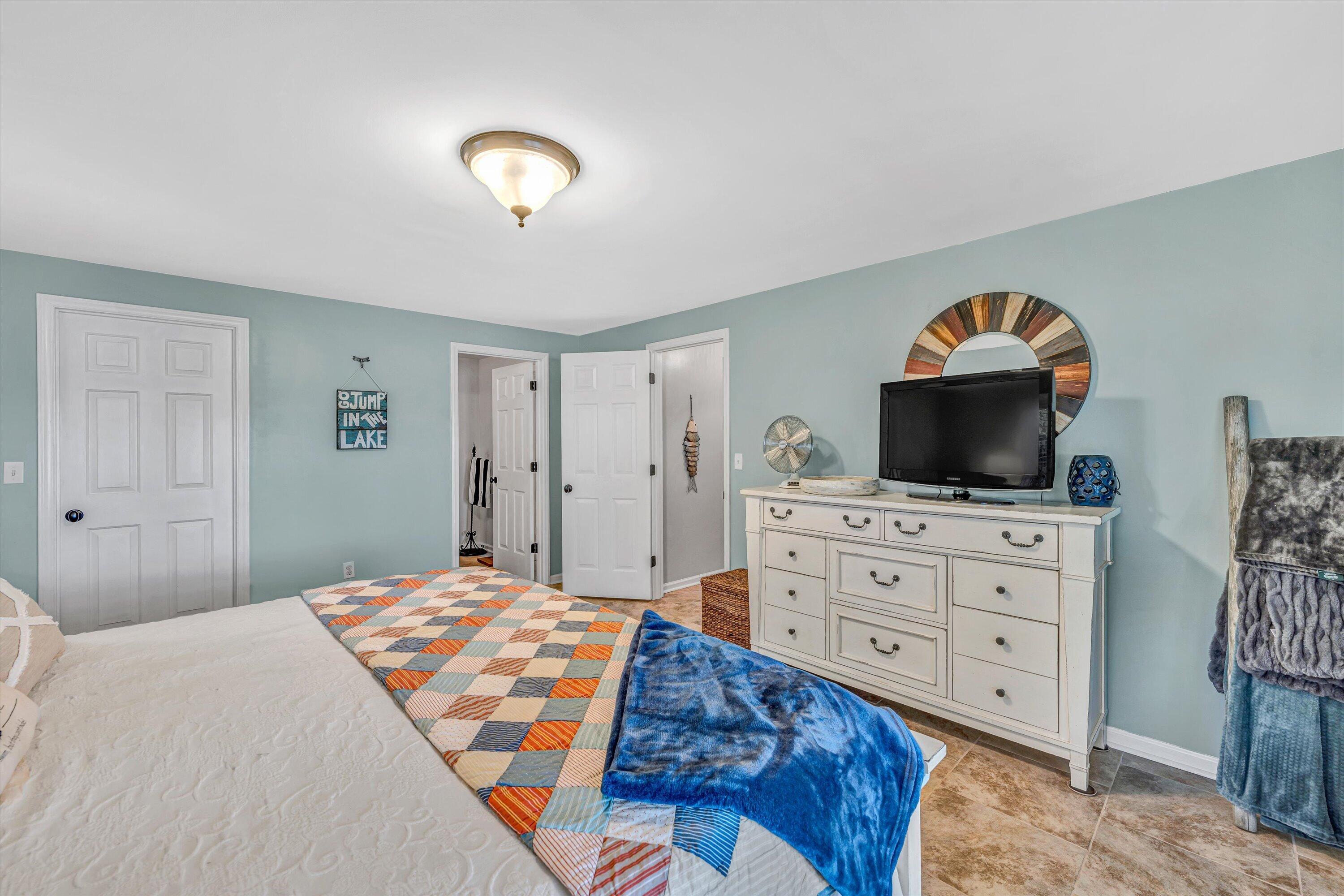 60 Sandpiper Cir, Penhook, Virginia image 33
