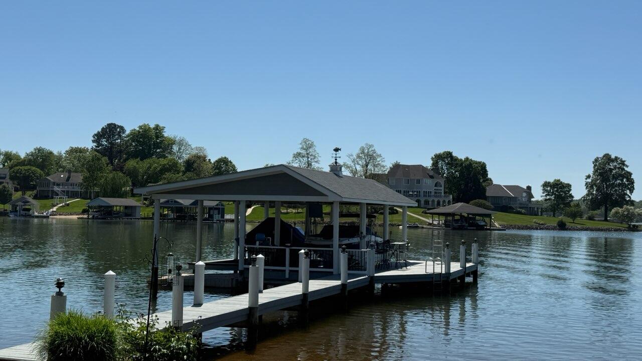 60 Sandpiper Cir, Penhook, Virginia image 3