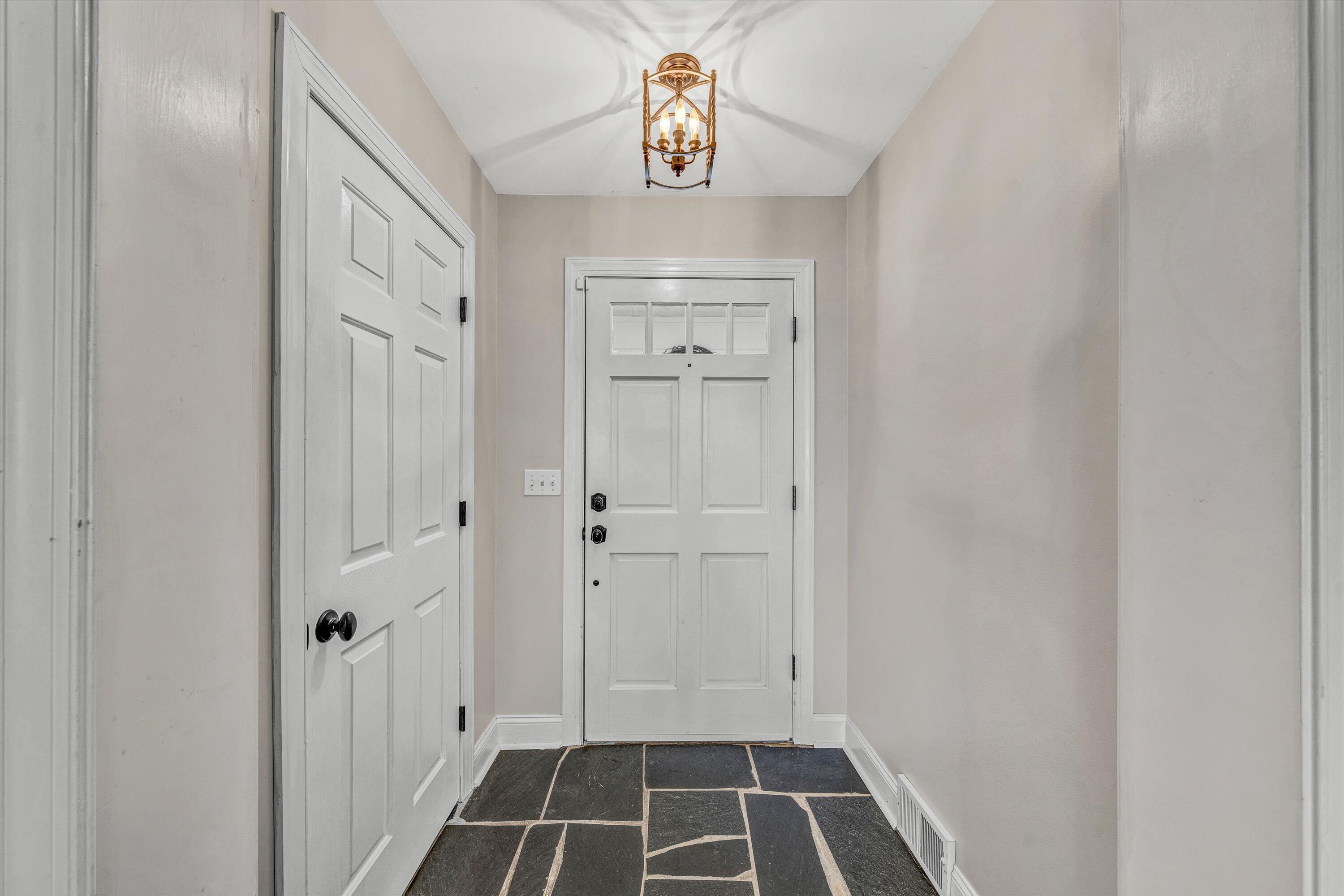 60 Sandpiper Cir, Penhook, Virginia image 15